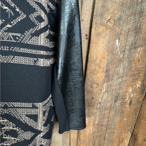 Twelfth Street by Cynthia Vincent Cardigan- Size Petite - Picture 12 of 16